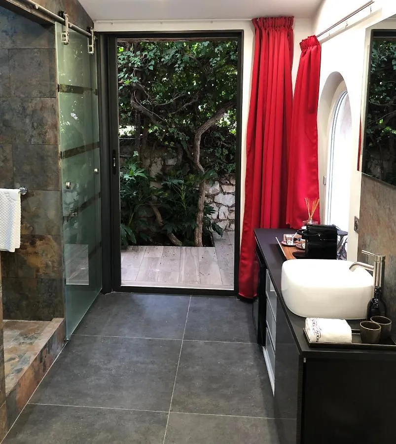 The Address Cassis Hotel